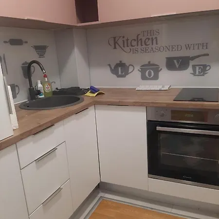 Lamela - Free Garage Parking